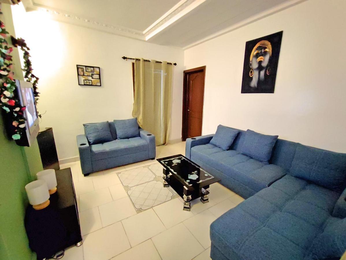 Hotel Ellisa Hospitality And Spa Accra Esterno foto