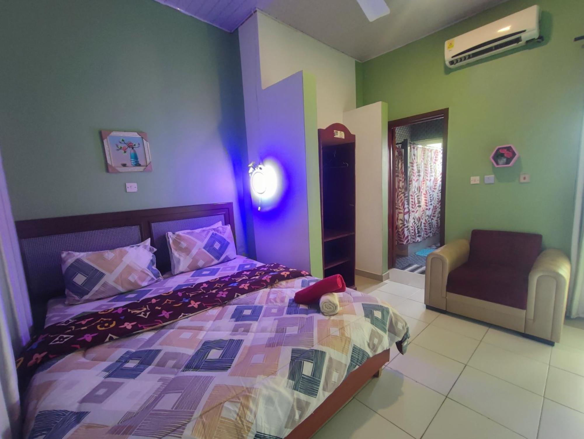 Hotel Ellisa Hospitality And Spa Accra Esterno foto