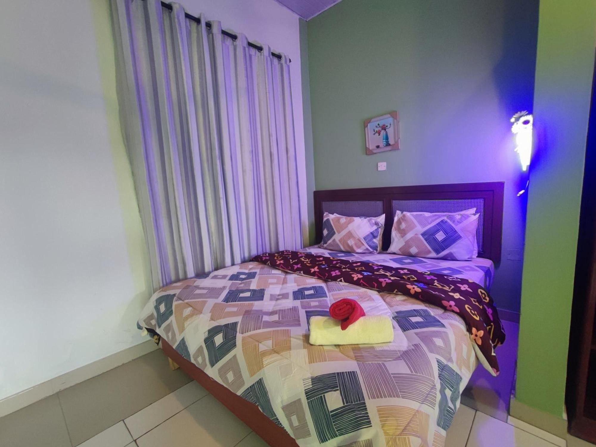 Hotel Ellisa Hospitality And Spa Accra Esterno foto