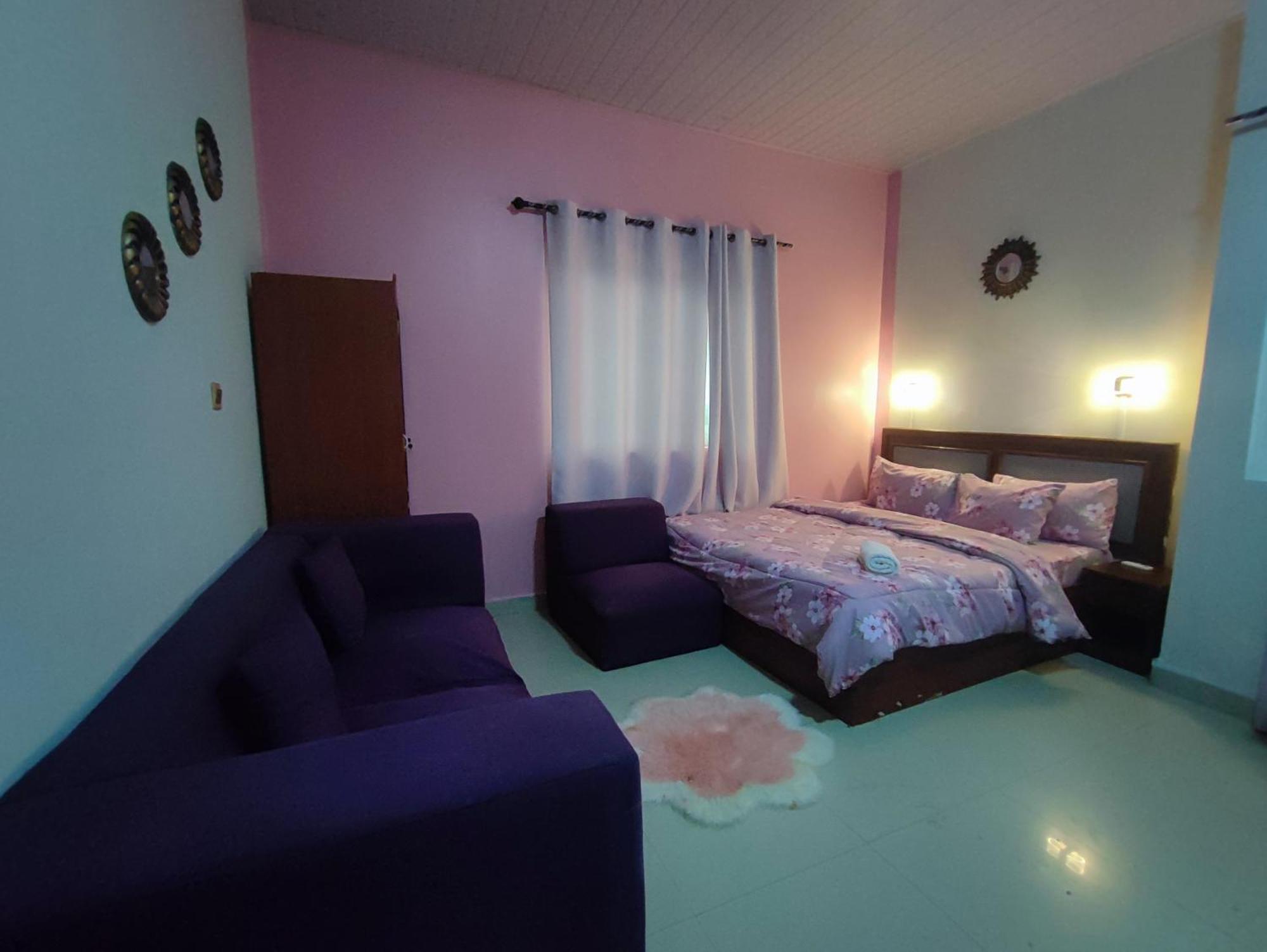 Hotel Ellisa Hospitality And Spa Accra Esterno foto